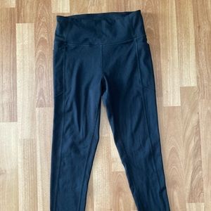 VS on point pocket leggings women’s size 6